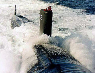 美攻击核潜艇在关岛附近触礁20多名艇员死伤组图