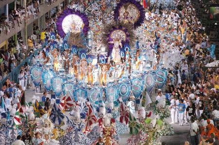 新闻中心 国际新闻 > 正文 2月8日,举世闻名的里约热内卢狂欢节继续
