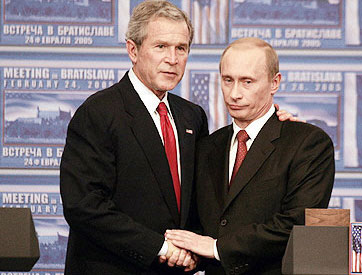 布什与普京举行会晤谈伊朗和朝鲜核问题(组图)