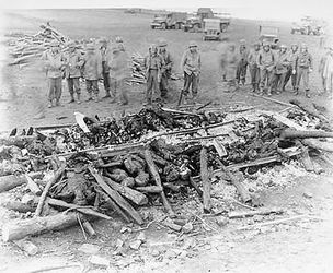 1945年,美军在奥尔德鲁夫发现大批被烧焦的尸体.