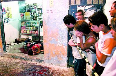 巴西30名平民遭集体屠杀 疑因警察败类报复反