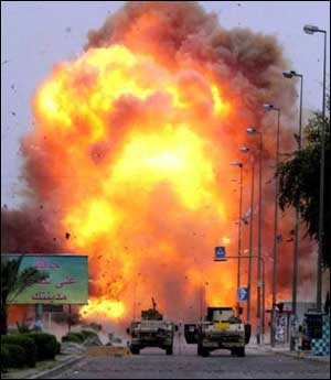 巴格达汽车炸弹爆炸18人死扎卡维组织宣布负责组图