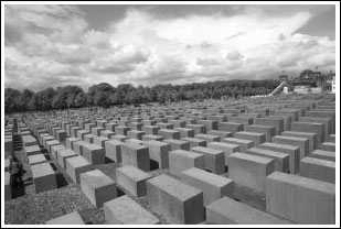 欧洲犹太人大屠杀纪念碑群将揭幕(图)