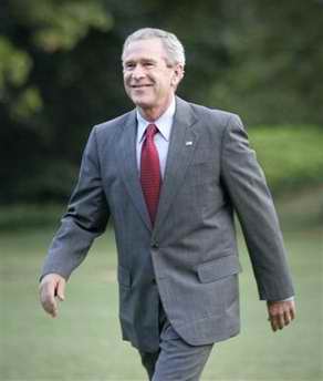 美国媒体称布什不堪压力借酒精麻醉自己