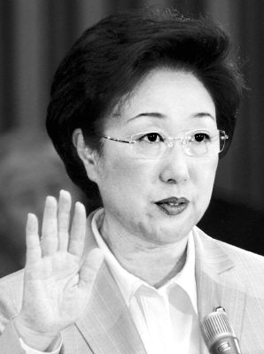 "女权博士"出任韩国首位女总理(图)