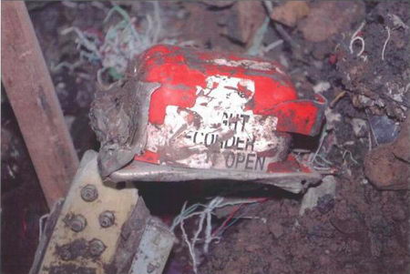 资料图片:坠毁的93号航班的黑匣子