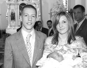 卢森堡王子抱着儿子娶新娘