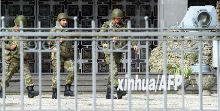 图文：俄罗斯士兵在位于格鲁吉亚首都执勤