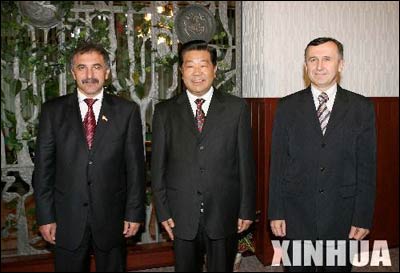 贾庆林会见乌克兰克里米亚自治共和国领导