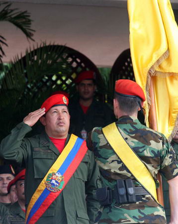 委内瑞拉纪念未遂军人政变15周年(图)