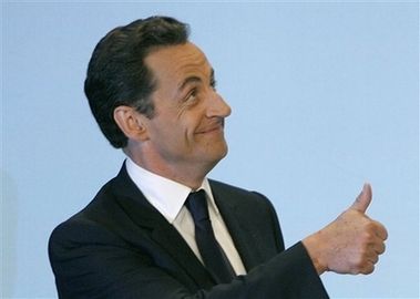 萨科齐赢得法国大选罗雅尔承认竞选失利