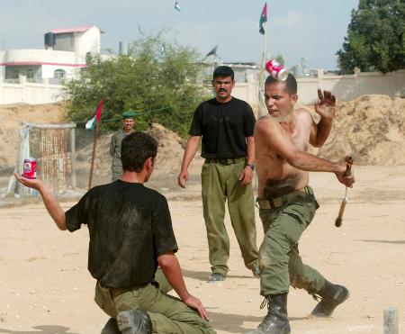 组图：巴军警为接管加沙犹太人定居点做准备
