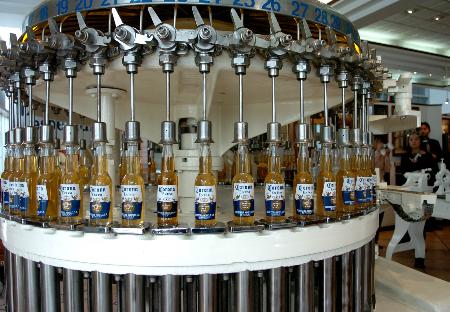 图文:酿造科罗娜啤酒的墨西哥莫德罗啤酒厂(1