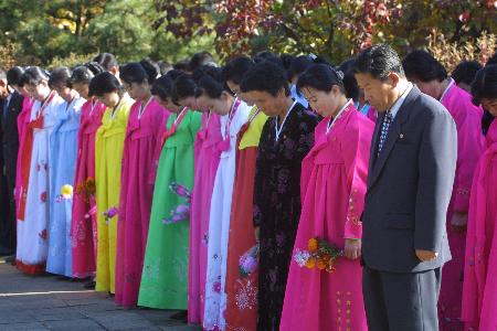 点击此处查看全部新闻图片 10月23日,在朝鲜平安南道桧仓郡,当地