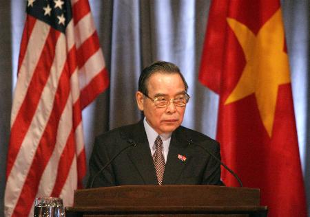 图文：越南国家主席、政府总理和国会主席提出辞职(3)