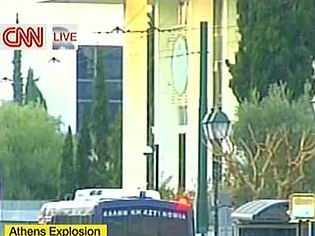 图文：美国驻希腊大使馆发生爆炸