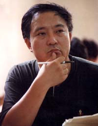 牛群家生活拮据不再捐出一切有形和无形资产