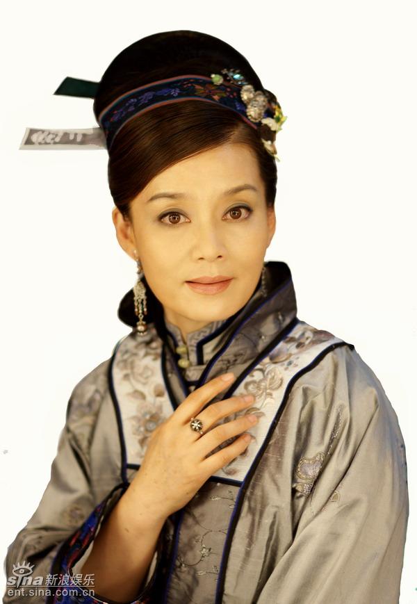 图文：《大祠堂》定妆照-潘虹饰大奶奶
