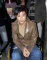 伍思凯演出坠台受伤医院坐轮椅接受采访(组图)