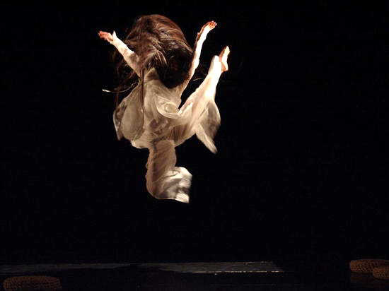 资料图片:舞剧《寻找娜拉》-北京现代舞团(6)
