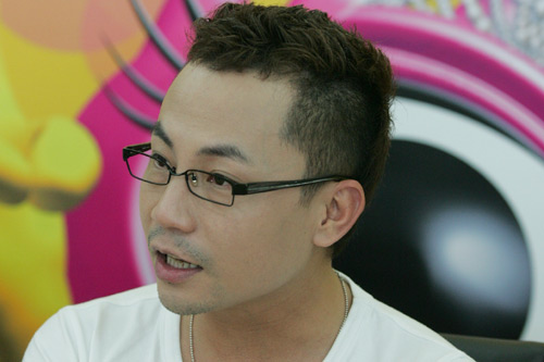 《血战到底》引来超女评委黑楠风头盖过各大牌