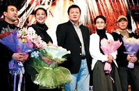 《泥鳅也是鱼》4月15日上映潘虹夸赞杨亚洲