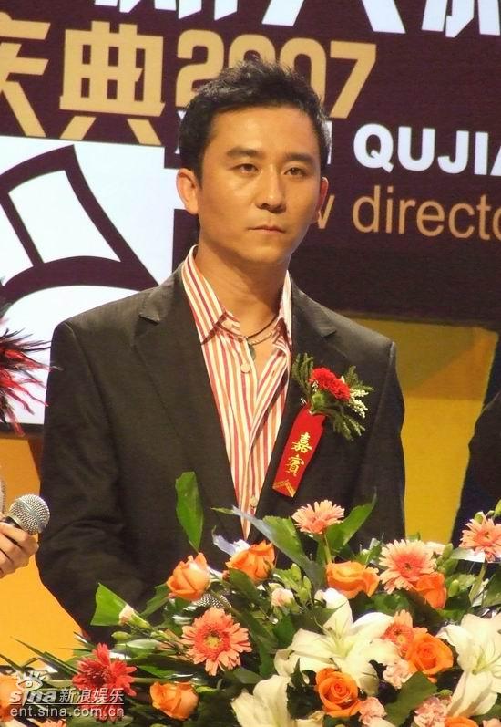 赵毅凭《小六》获曲江电影双新展推介新人奖