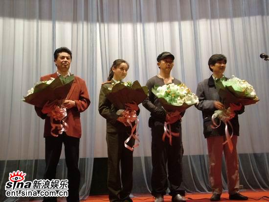 组图：军旅题材新片《零公里》上海举行首映式
