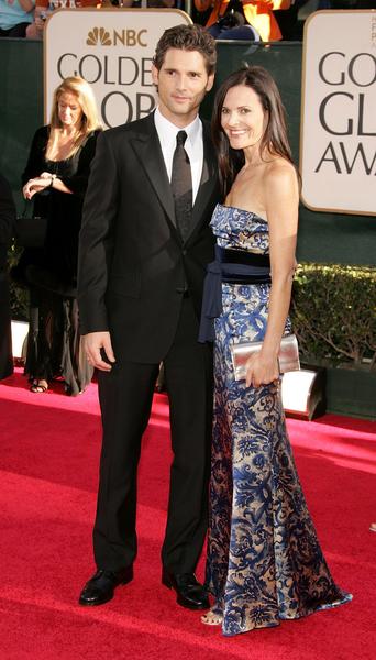 图文：《特洛伊》男星艾瑞克与妻子亮相红毯
