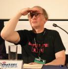 中国导演热会希腊影迷:要拍好看的电影(组图)