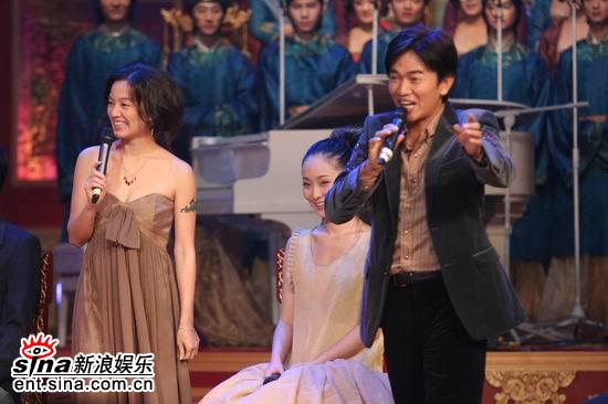 图文:《黄金甲》首映 吴宗宪揭发李曼男友