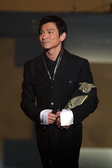 图文:香港2002十大劲歌金曲颁奖典礼-刘德华