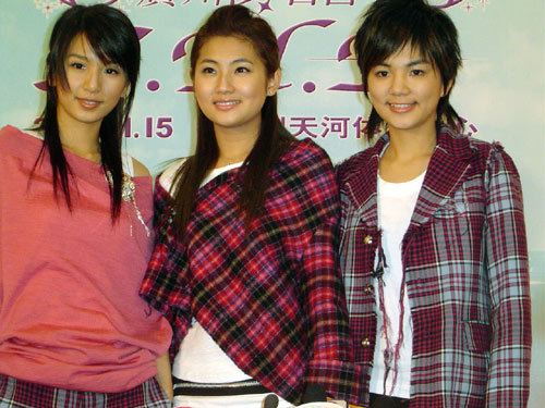 组图:S.H.E广州将开唱笑称要请Twins来增人气