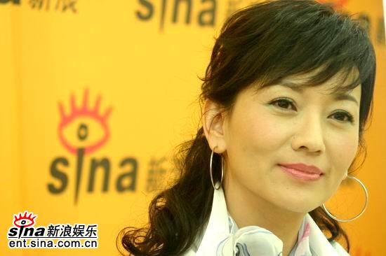 资料图片：赵雅芝作客新浪嘉宾聊天室(3)