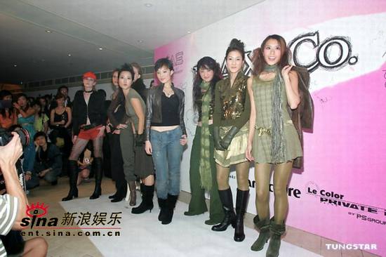 组图：郑希怡应采儿等出席活动尽显少女魅力