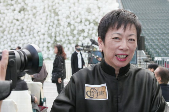 图文：黄霑追思会举行亲朋好友送才子最后一程(8)