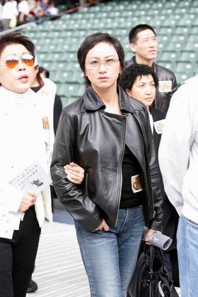 图文：黄霑追思会举行亲朋好友送才子最后一程(14)