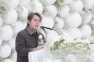 组图：黄霑追思会举行亲朋好友送才子最后一程