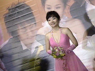 演艺圈盛行结婚潮陶晶莹等男友戏杀青后就嫁人