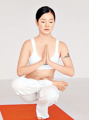 阿雅迷瑜伽翘臀享腰瘦一练3年静心兼塑身(图)