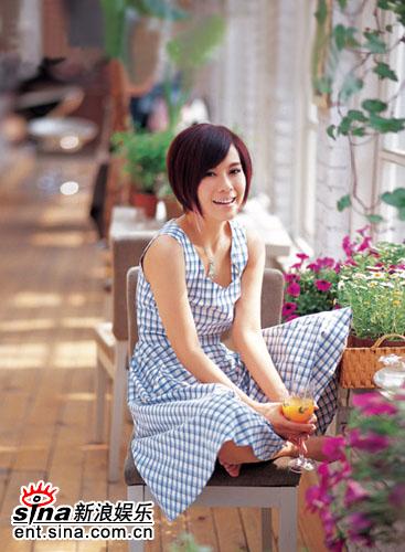 组图：陈松伶优雅写真享受纯真自然展女人魅力