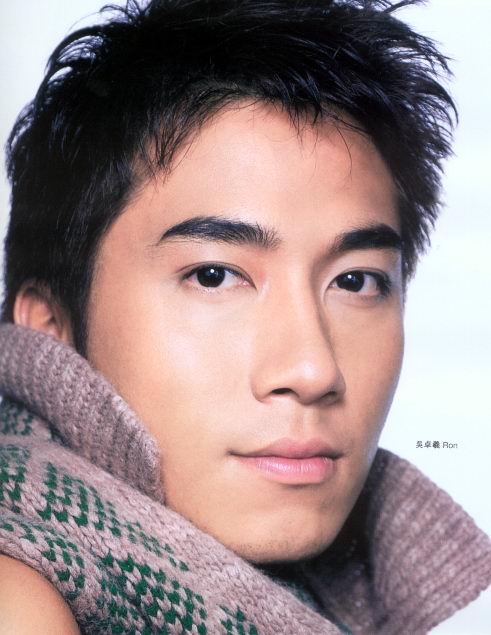 组图：三地男优打造《Men"sUno》冬季特刊(2)