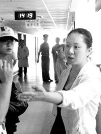 经纪人首谈车祸事件:胡歌没失明已很幸运(图)