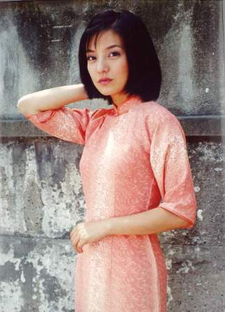 赵雅芝张曼玉赵薇陈数女星都有旗袍情结(组图)