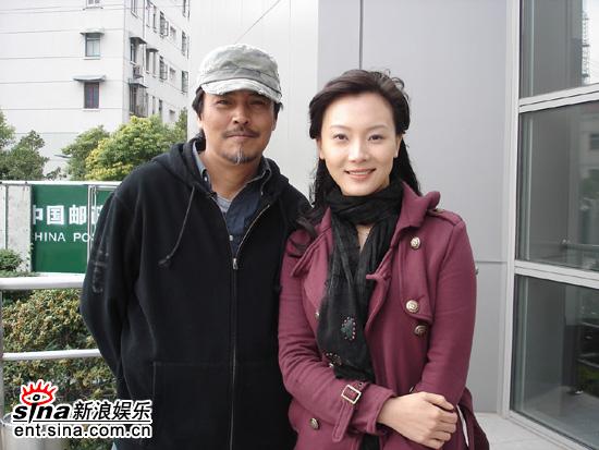 孙周陈数开始“蜜月期”共栽“相思树”(组图)