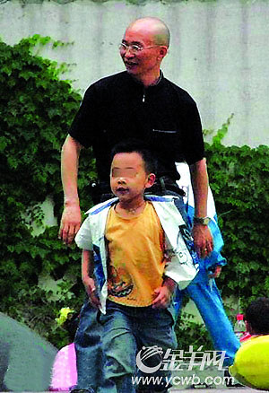 陈坤被爆有“私生子”网民呼吁保护孩子(组图)