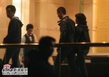 独家组图：黄晓明新女友曝光应采儿夜店见公婆