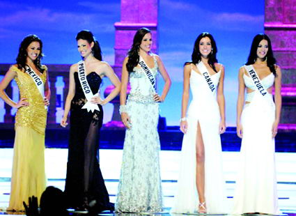 2005"环球小姐"总决赛今日上午在泰国举行,前5名中有3名拉美小姐,中国