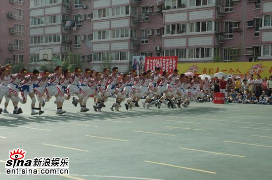 资料图片:武汉实验外国语学校小学部比赛瞬间