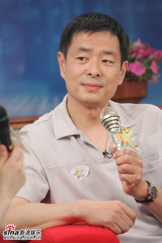 组图：濮存昕和张瑜在现场宣传电影《鲁迅》